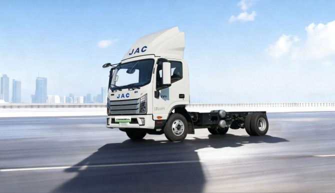 江淮新能源轻卡EV9，到底强在哪？卡友真实体验大揭秘